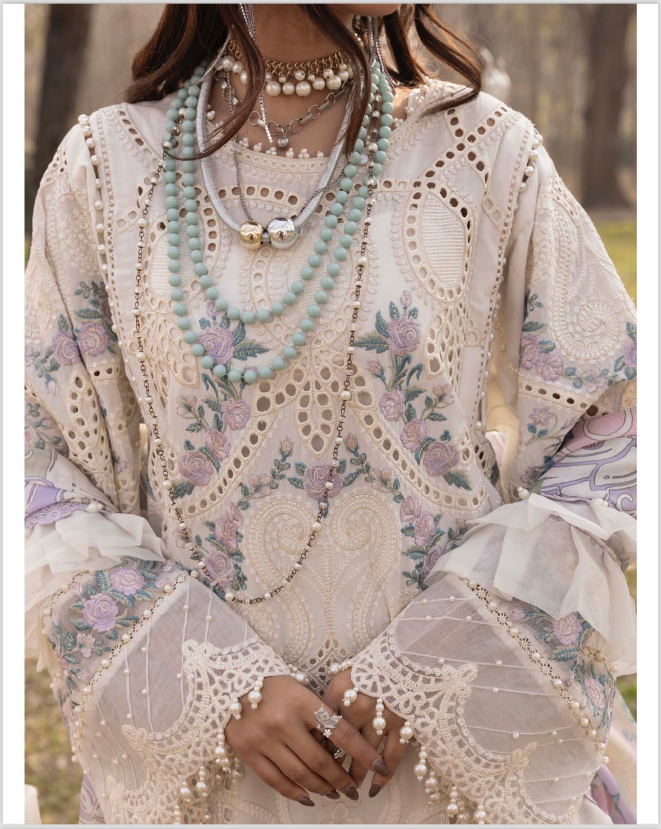 TT 3 piece embroidery lawn _81042 Pakistani ladies suit B219