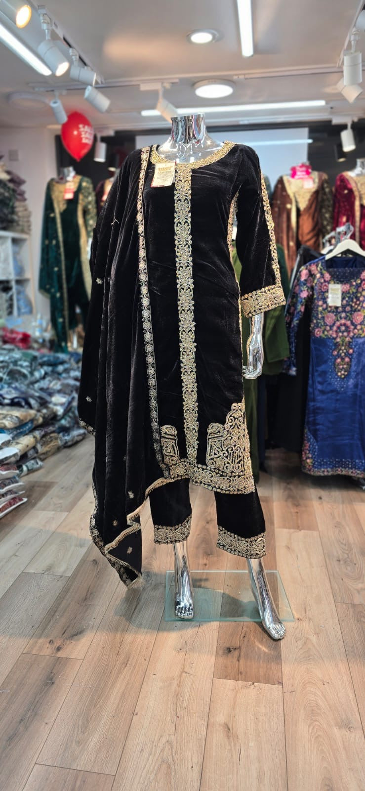 Brit 3 piece velvet_6019 Pakistani ladies suit black B15