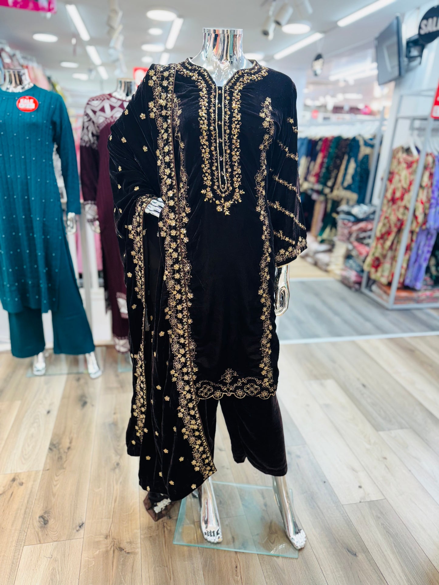 Brit 3 piece luxury 11000 Valvet_81042 Pakistani ladies suit B282