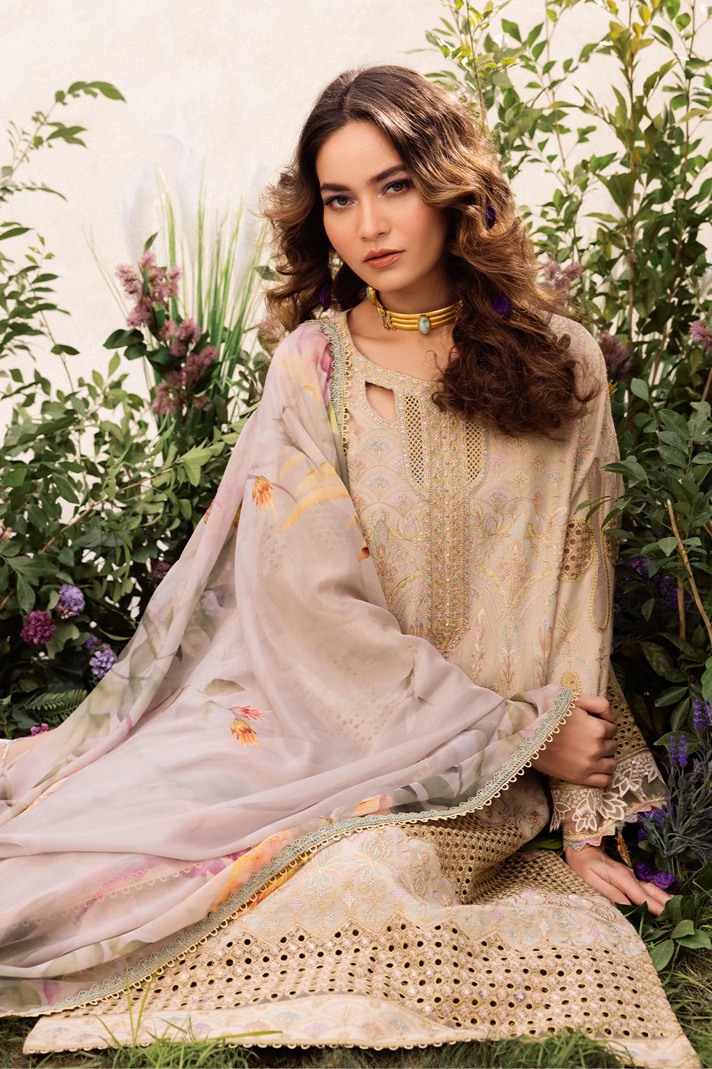 Iznik designer_1570 Pakistani ladies suit IZ1