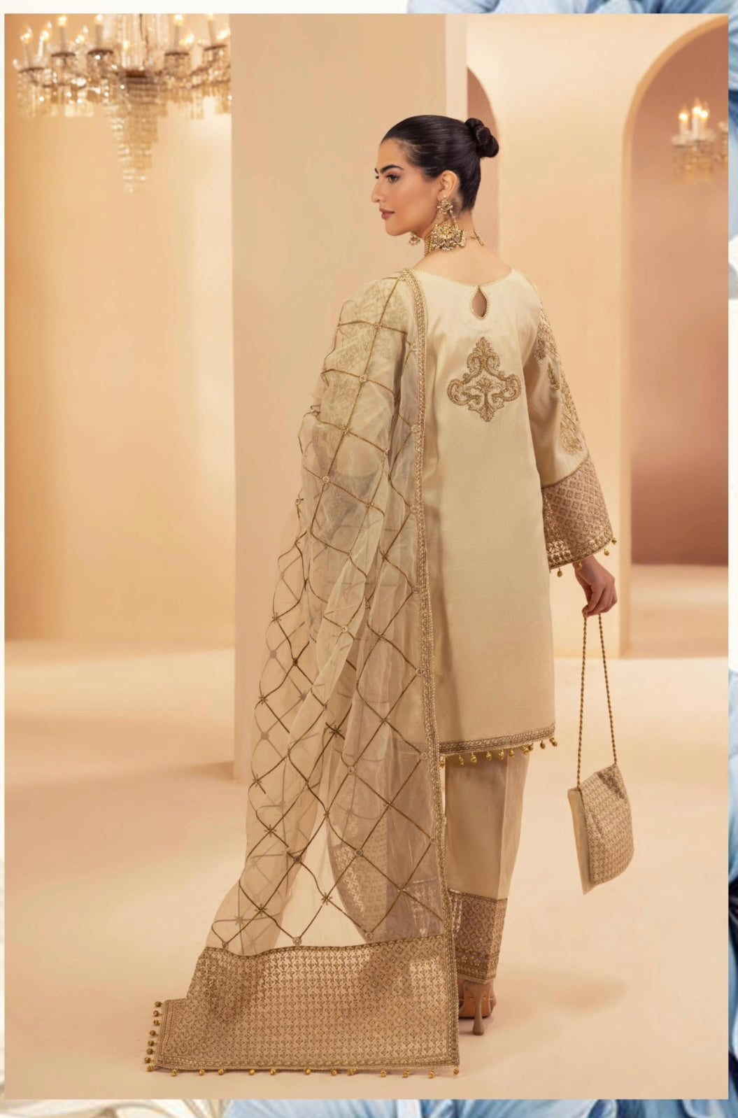 Simrans 3 piece silk_100213 Pakistani ladies suit B136