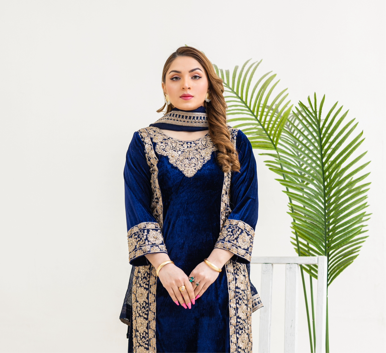 Brit 3 piece velvet _2054 ladies Pakistani suit B29