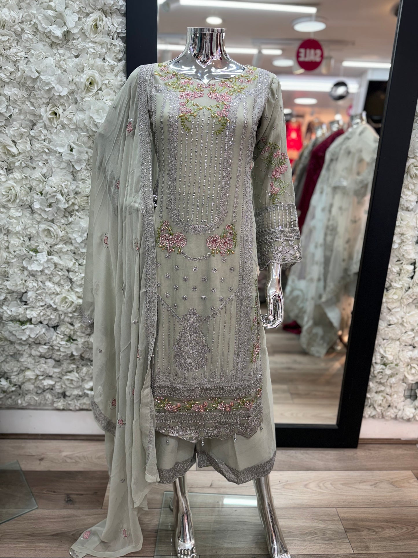 Brit 3 piece luxury chiffon_81042 Pakistani ladies suit B238