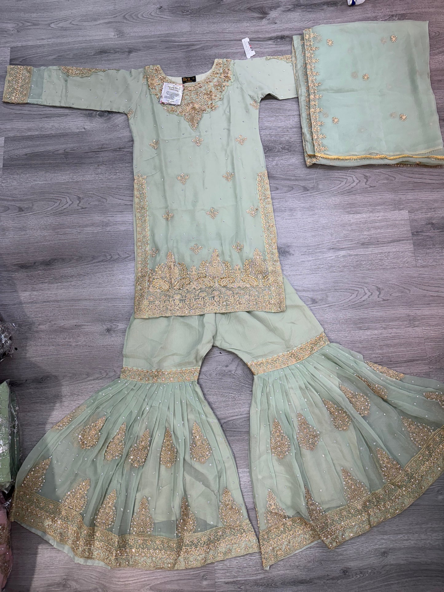 Brit 3 piece luxury chiffon _81042 Pakistani ladies suit B100