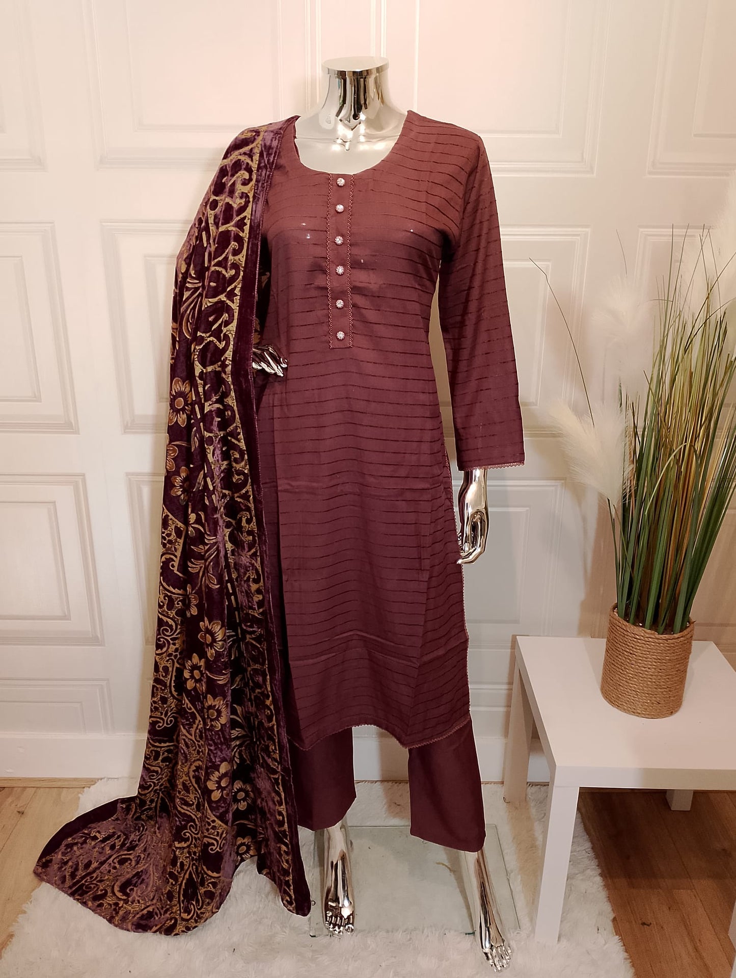 Brit 3 piece Dhanak_3042 B25
