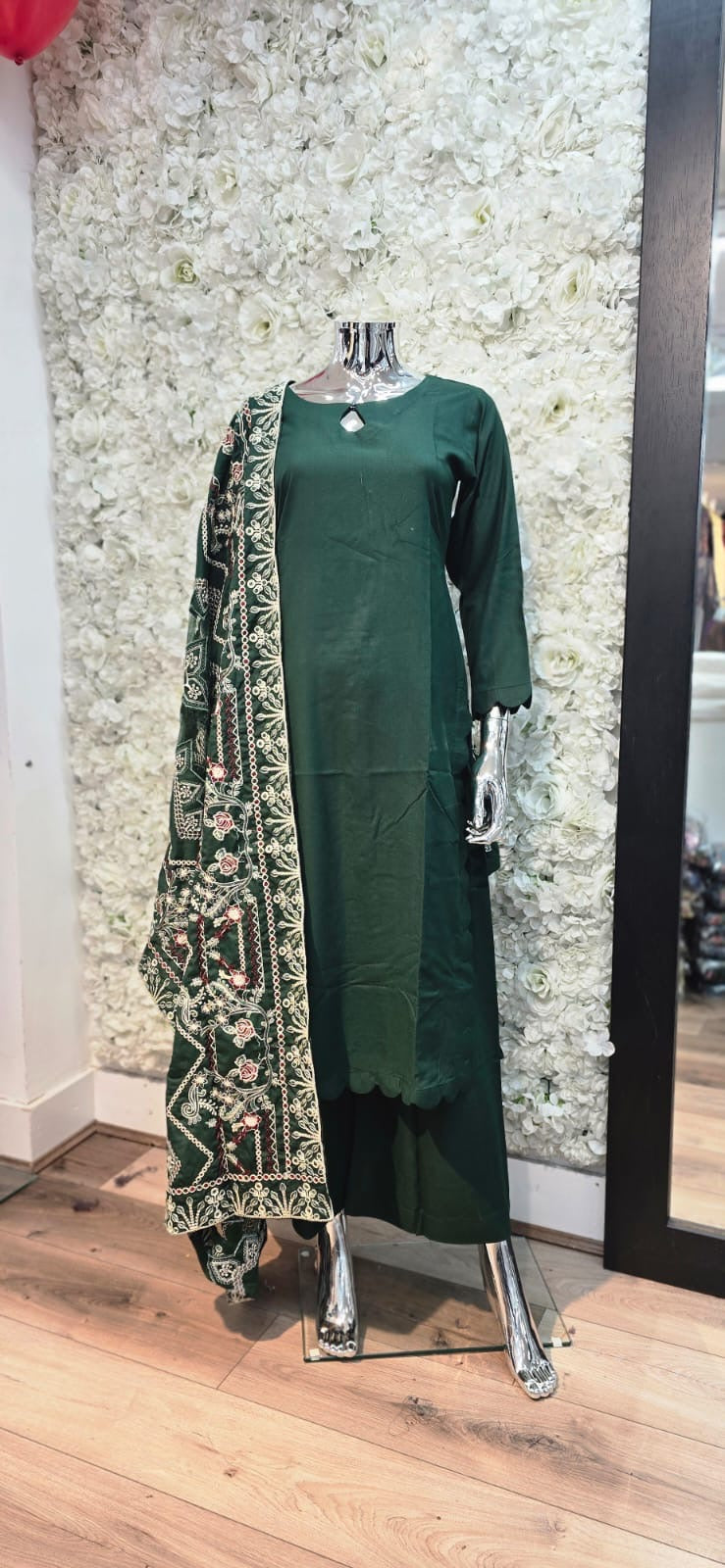 Brit 3 piece Dhanak_6062 ladies suit B33