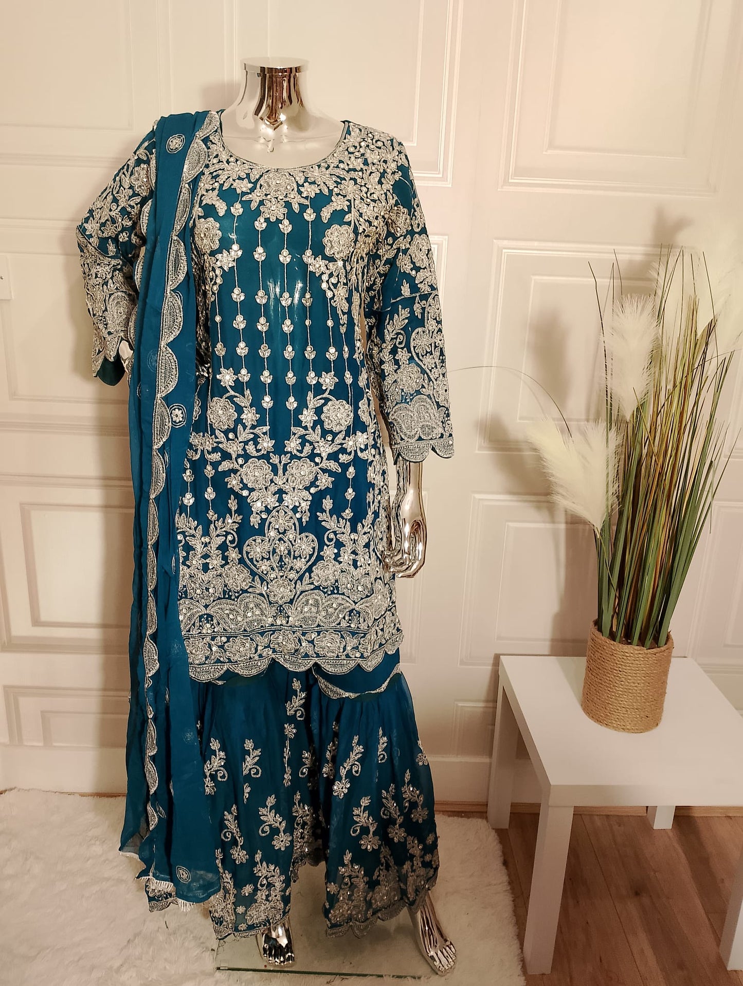 Brit 3 piece chiffon_3066 Z1