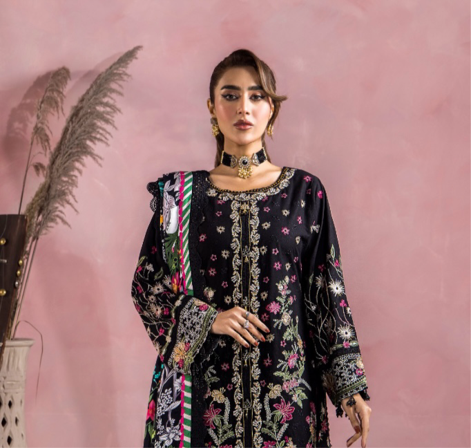 Esha ayesha original 3 piece stitched_7037 Pakistani winter dress