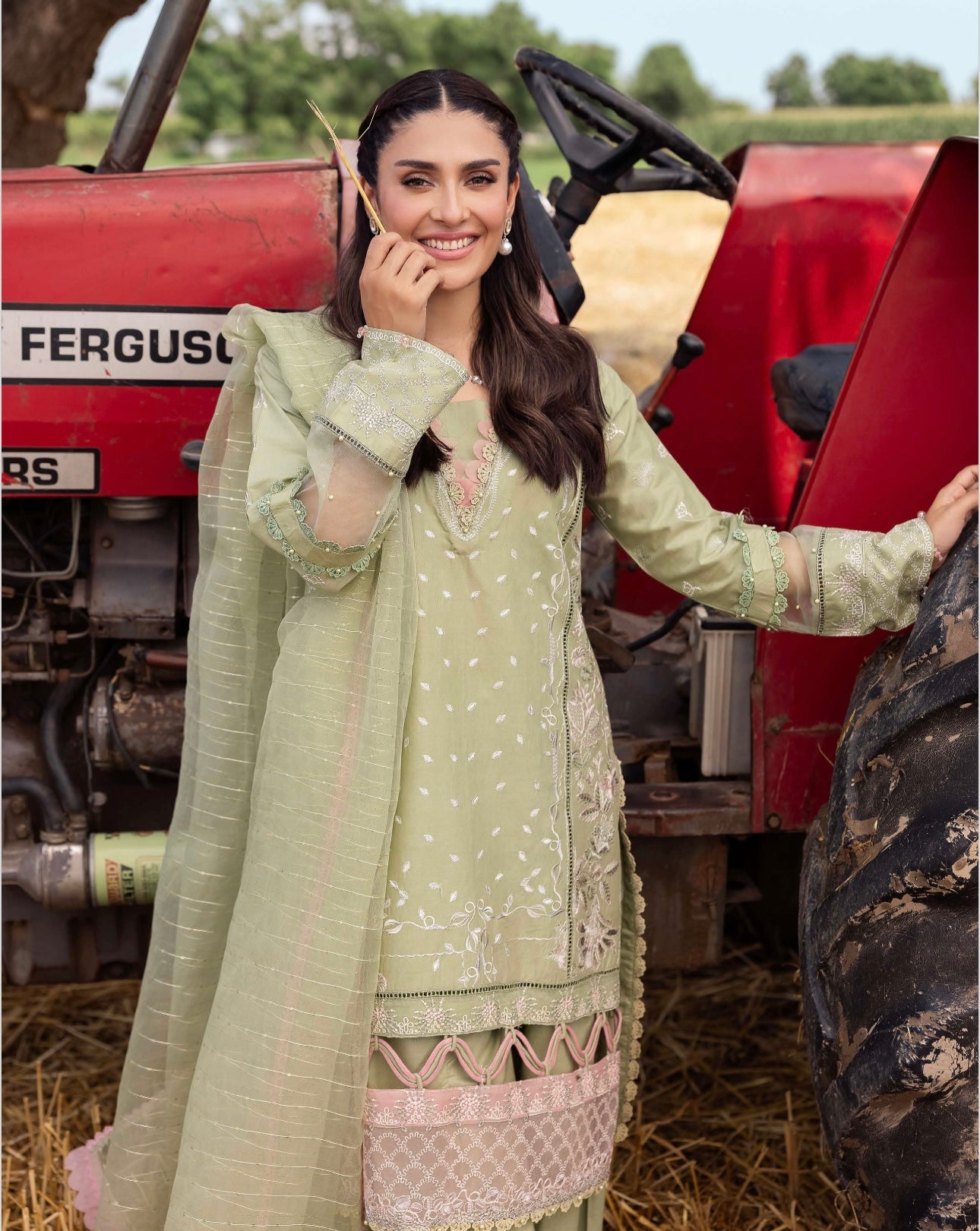 Simrans 3 piece luxury lawn_81042 Pakistani ladies suit B203