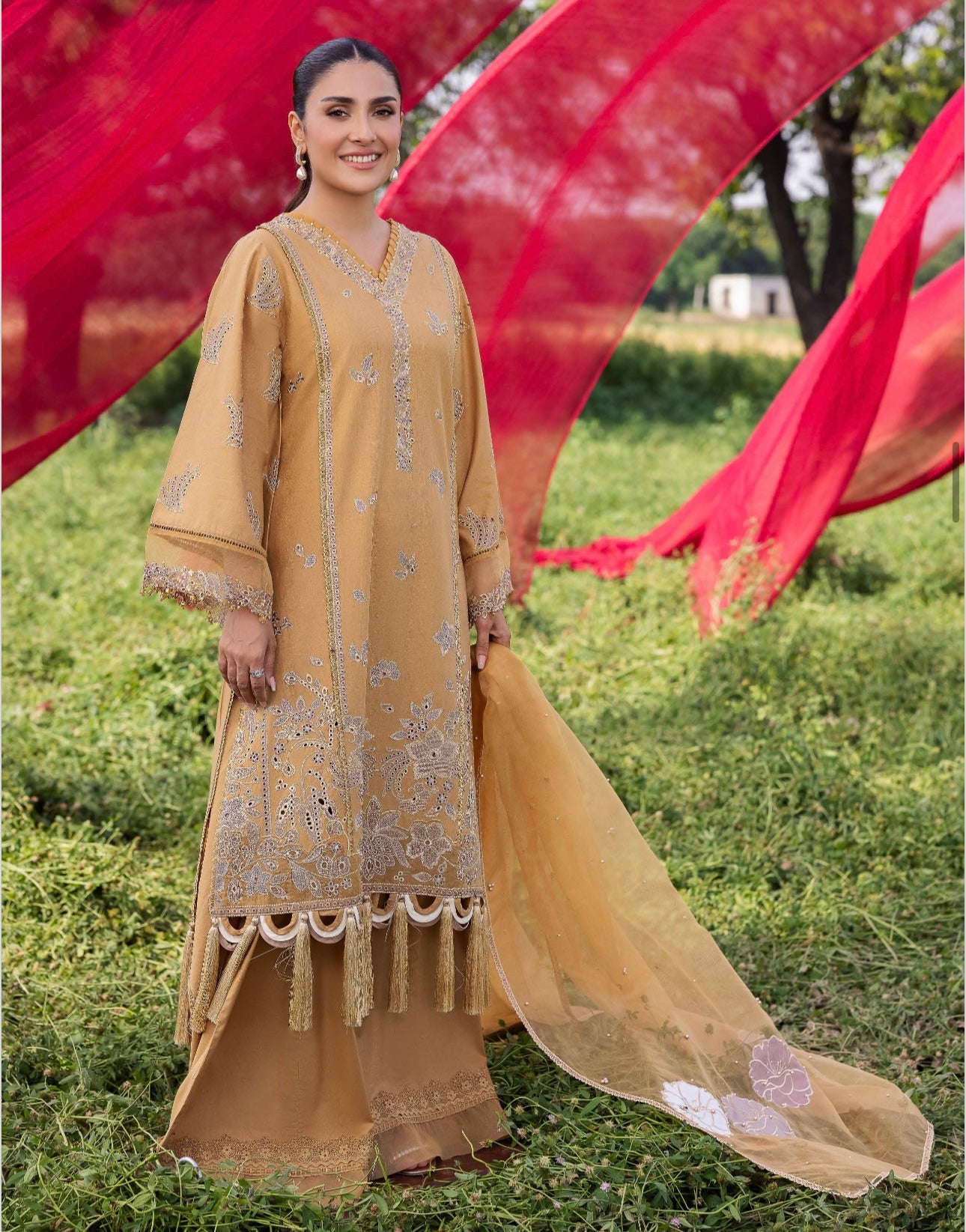 Simrans 3 piece luxury lawn_81042 Pakistani ladies suit B203