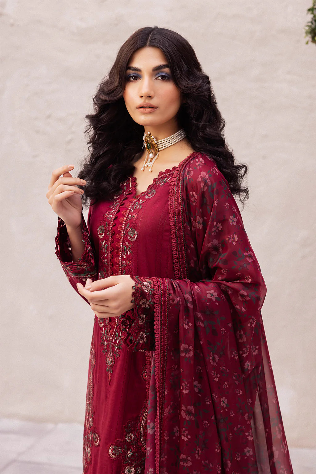 Iznik designer wear Pakistani ladies suit IZ1