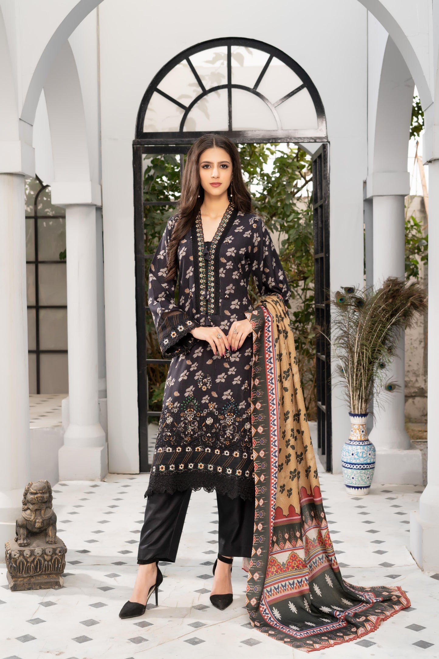 Munira Dhanak 3 piece_4083 M2