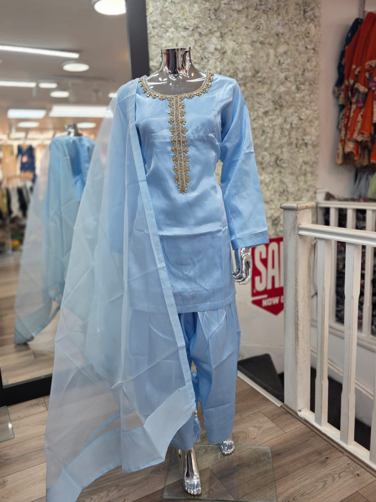 Brit 3 piece luxury silk_81042 Pakistani ladies suit B208