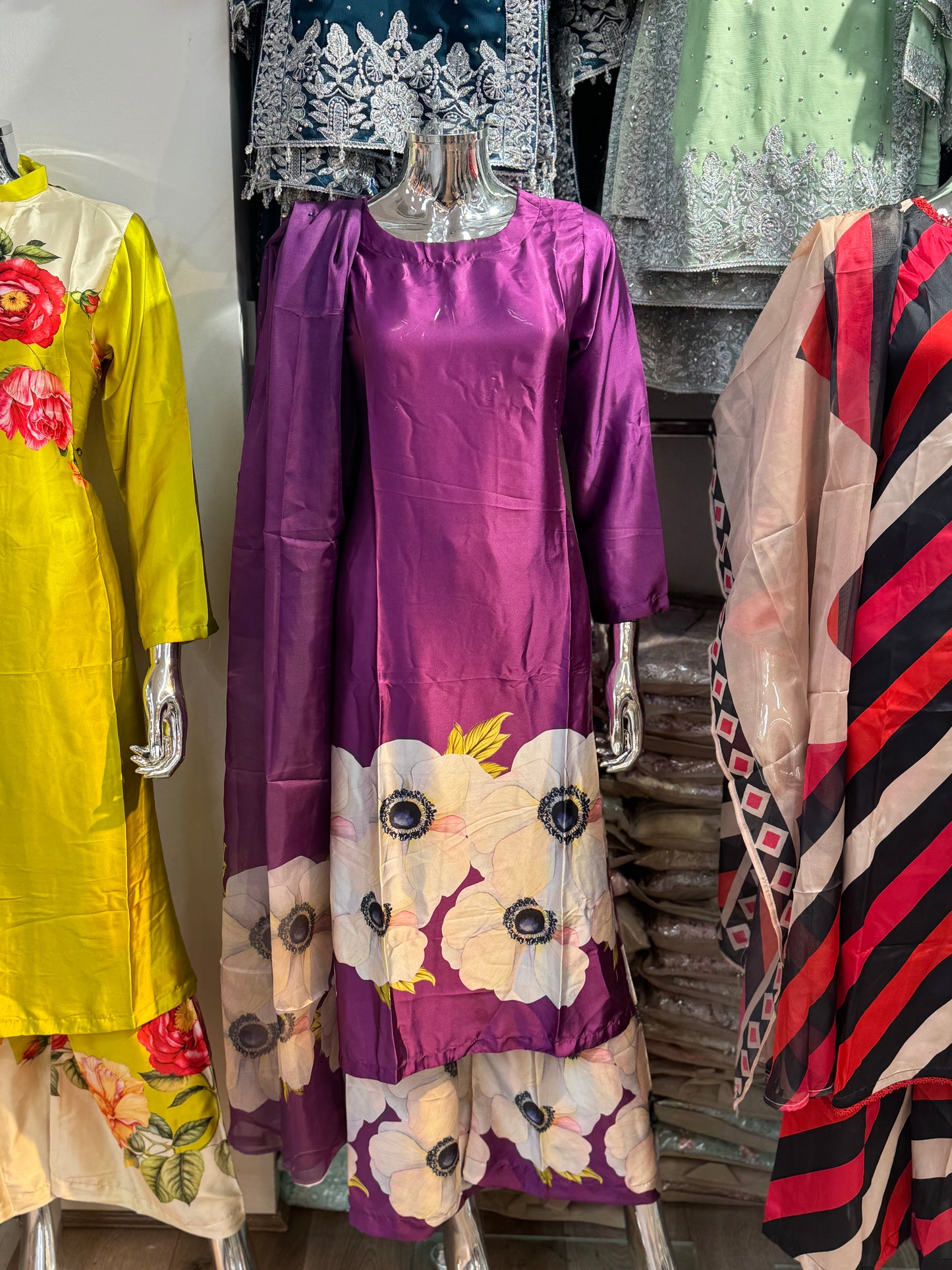 Brit 3 piece luxury Silk_81042 Pakistani ladies suit B197