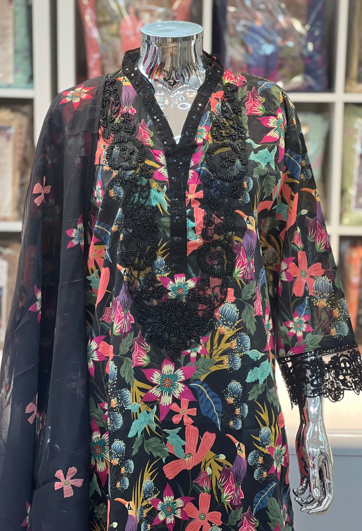 BRIT 3 piece LAWN_100304 ladies suit B158