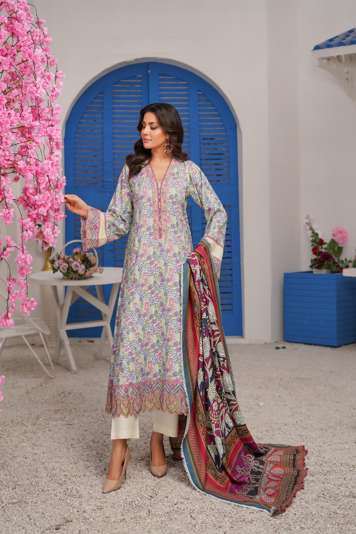 Munira Dhanak 3 piece_4021 M3