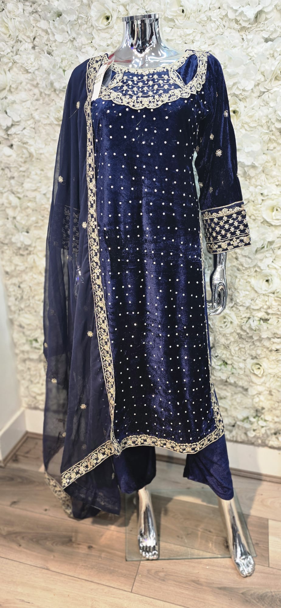 Brit 3 piece velvet_7020 ladies suit navy B3