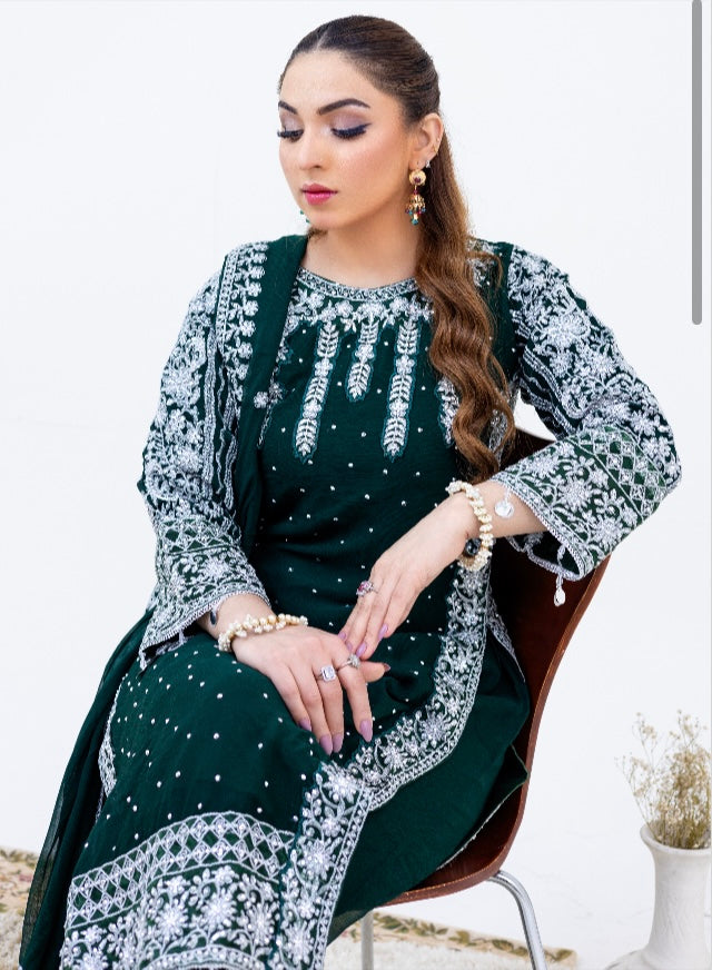 Brit 3 piece chiffon_8092 green ladies suit B77