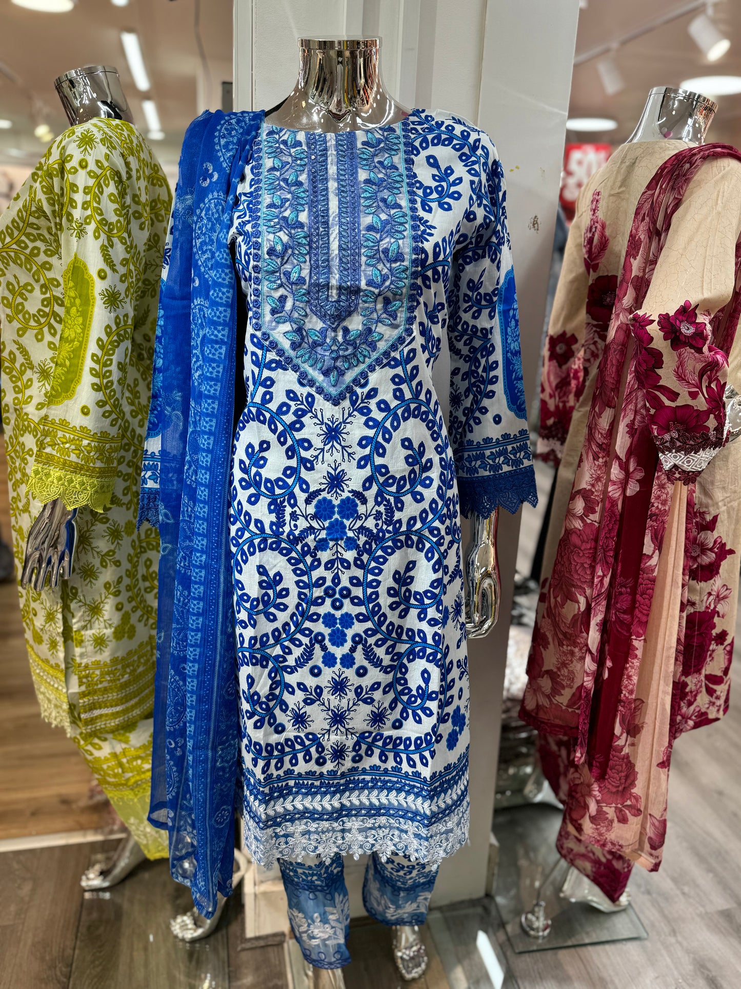 M Print inspired 3 piece luxury lawn_81042 Pakistani ladies suit B199