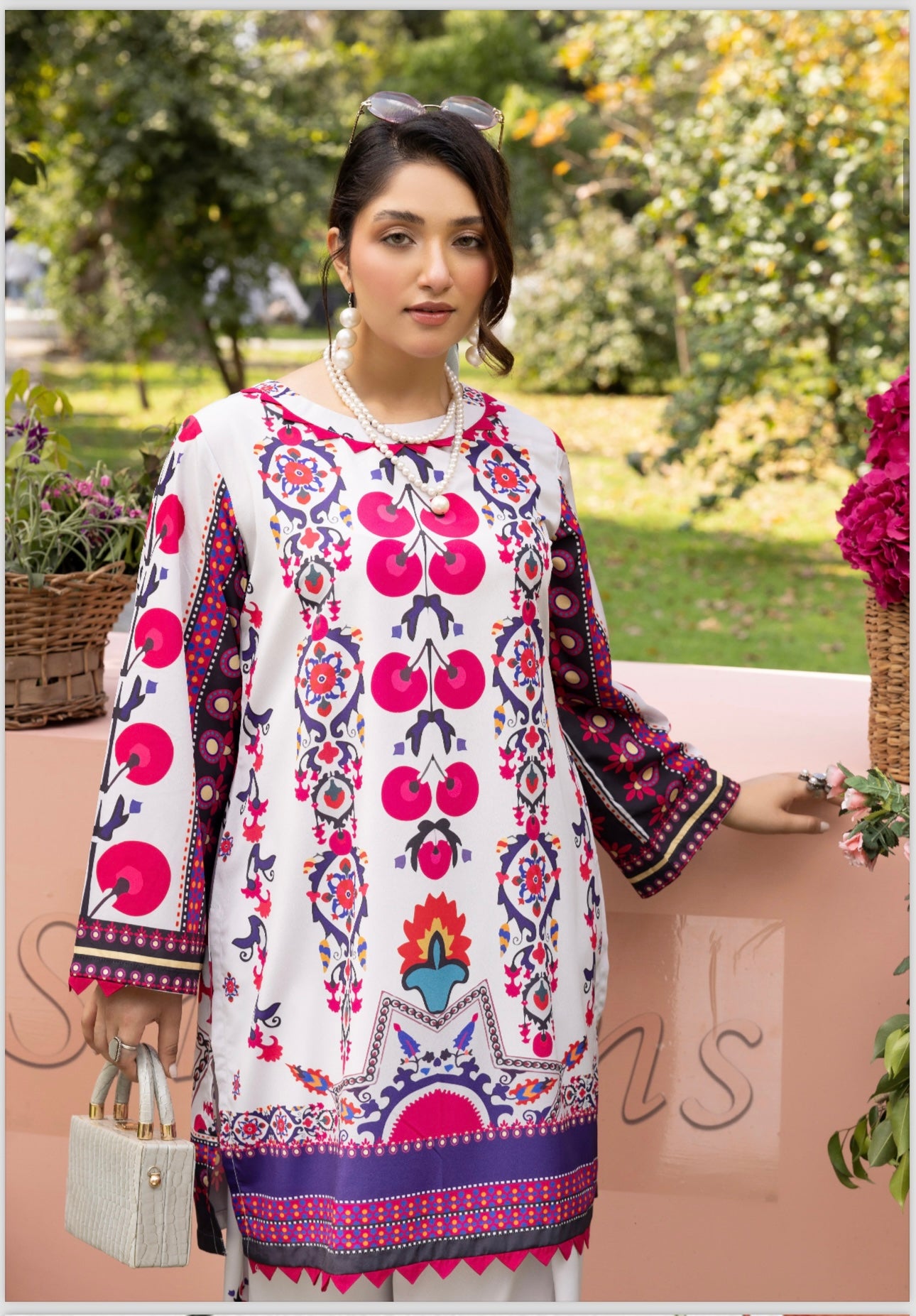 Brit 2 piece silk_100075 Pakistani suits for ladies Farshi Shalwar B113