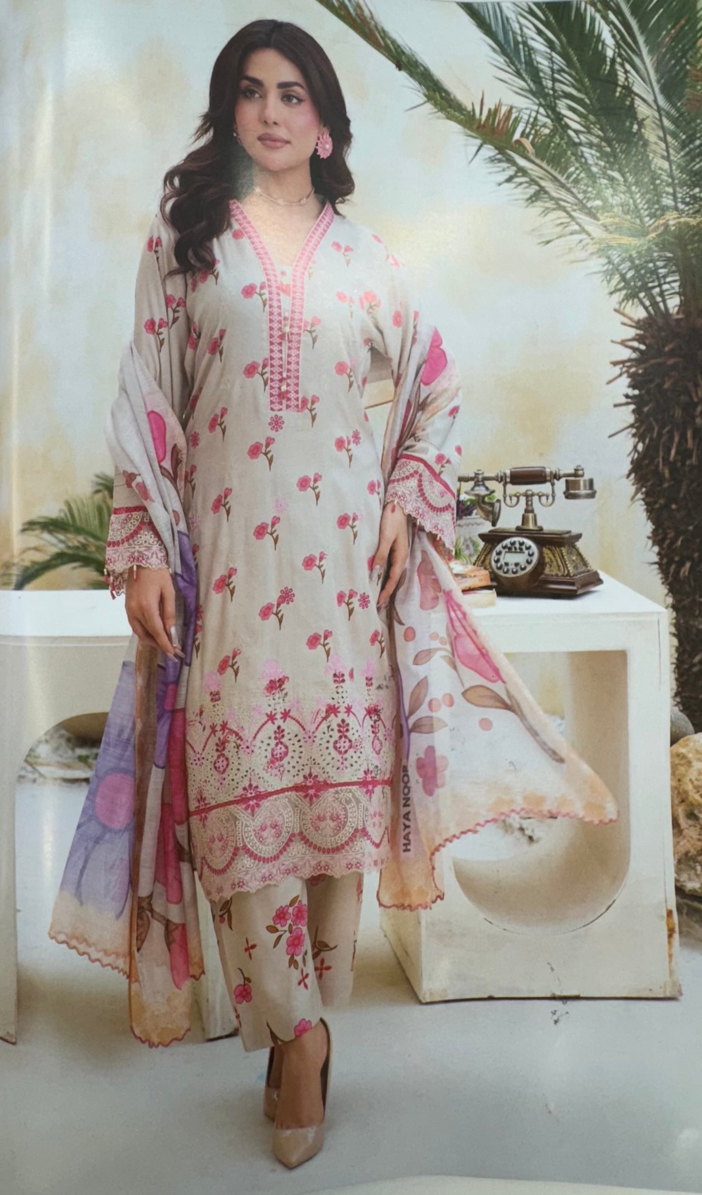 Brit luxury linen 3 piece_4038 Pakistani suits for ladies B262