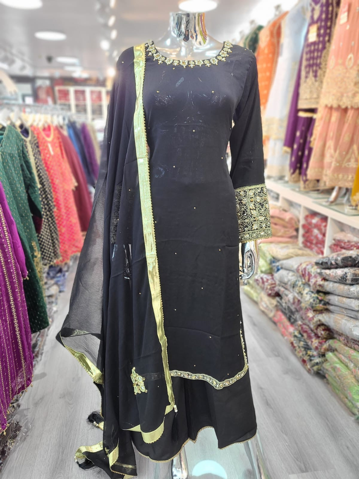 BRIT 3 piece lux CHIFFON_100311 Pakistani ladies suit B209