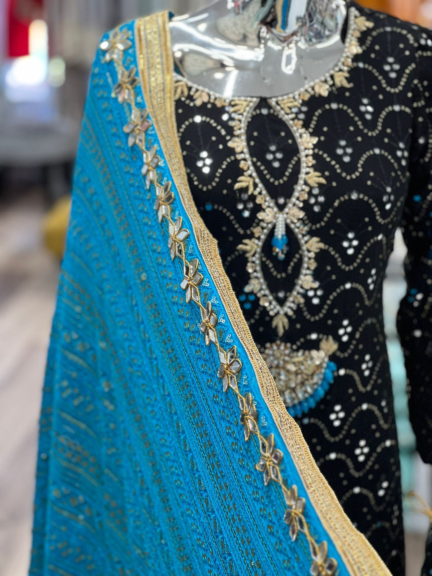 Brit 3 piece luxury wedding wear_100242 ladies suit B213