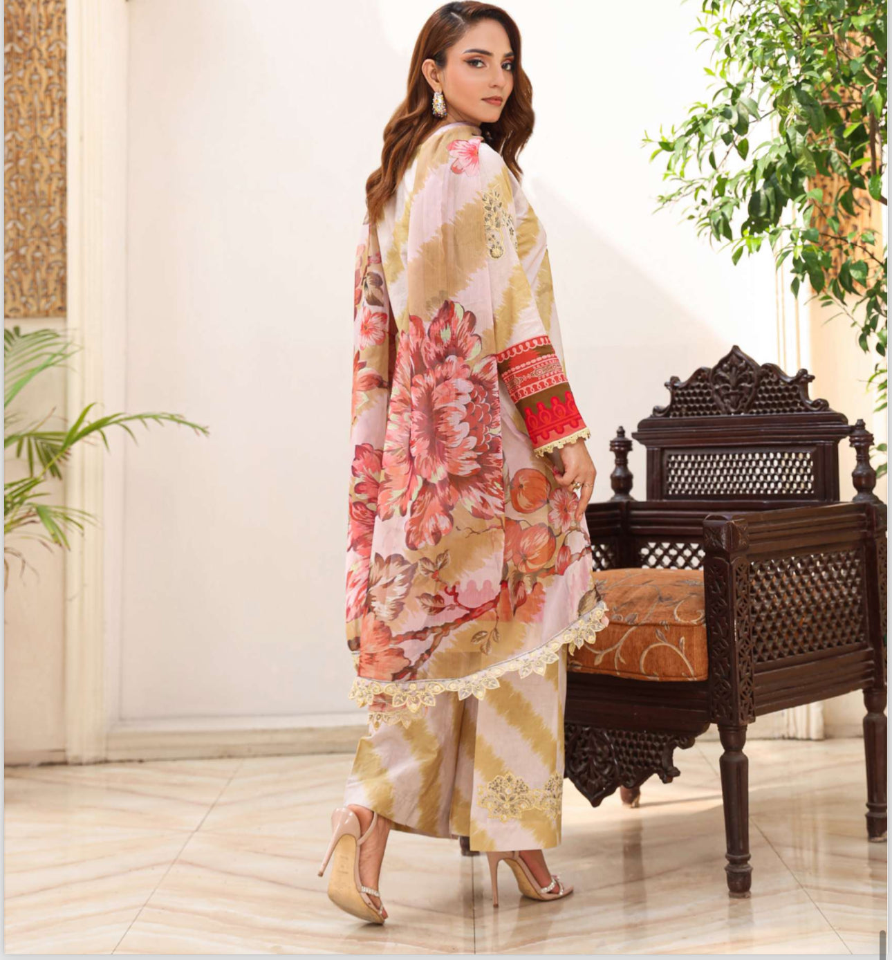 Charizma inspired 3 piece Lawn_100311 Pakistani ladies suit B211
