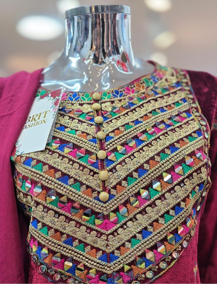 Brit 3 piece velvet_6021 Pakistani ladies suit mehroon B16