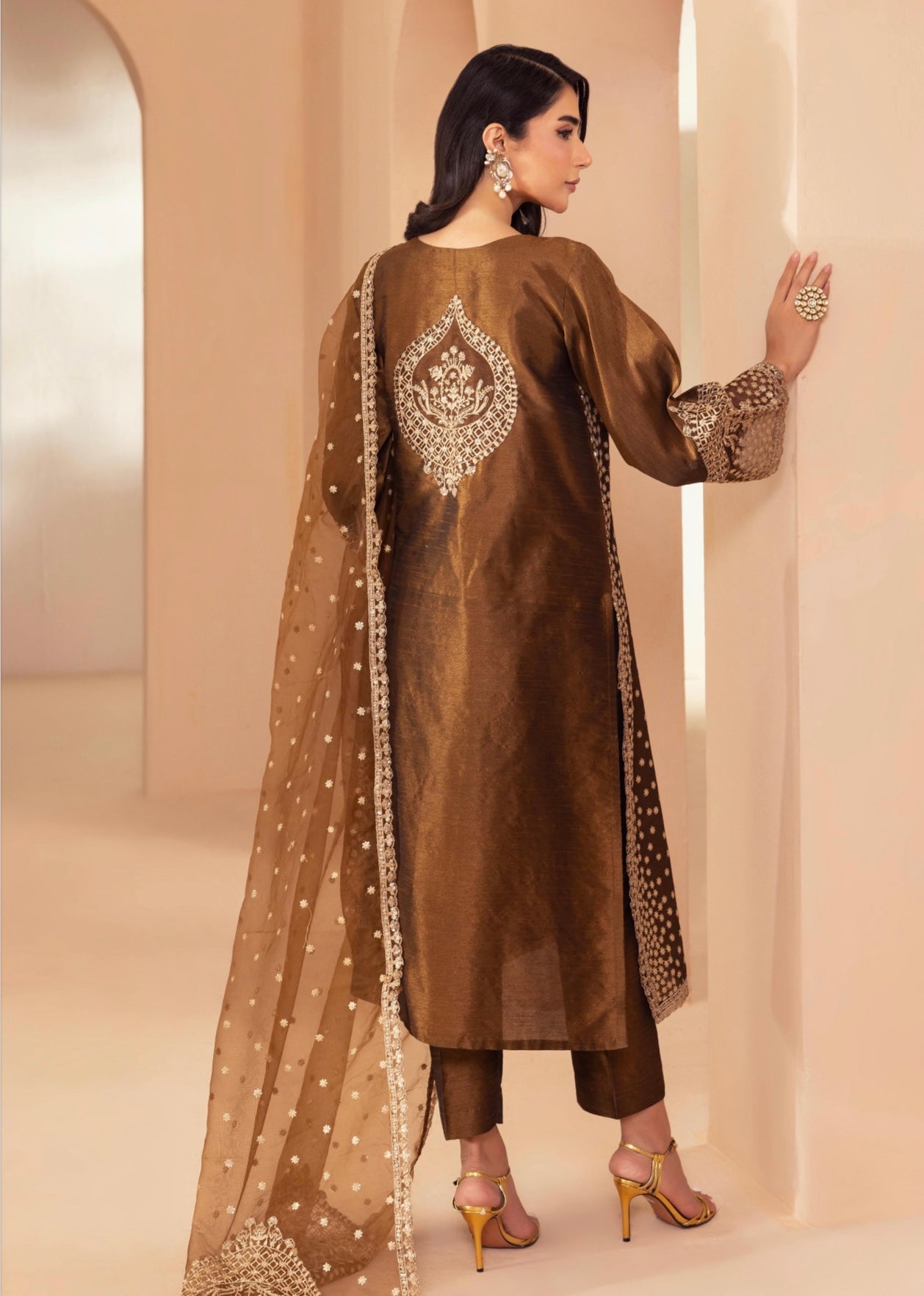 Simrans 3 piece silk_100210 Pakistani ladies suit B136