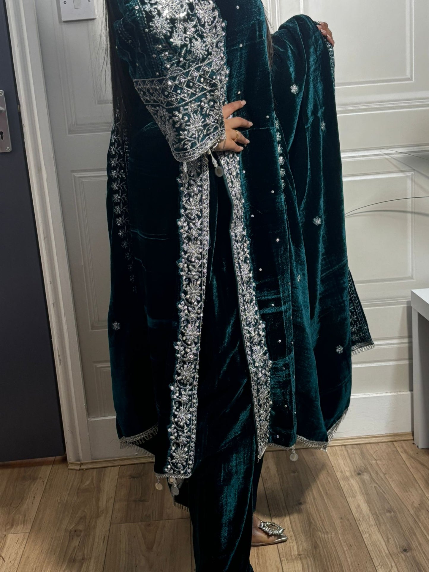 Brit 3 piece velvet_7029 ladies suit with shawl teal B44