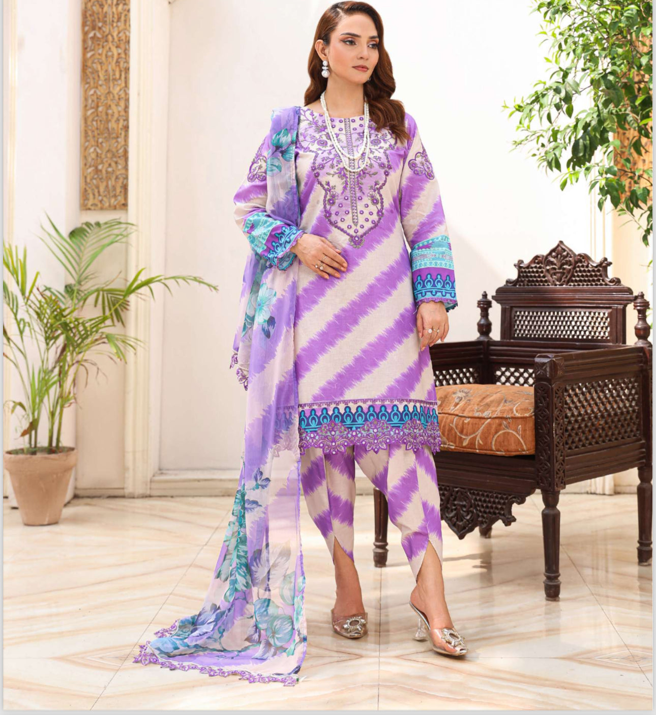 Charizma inspired 3 piece Lawn_100311 Pakistani ladies suit B211