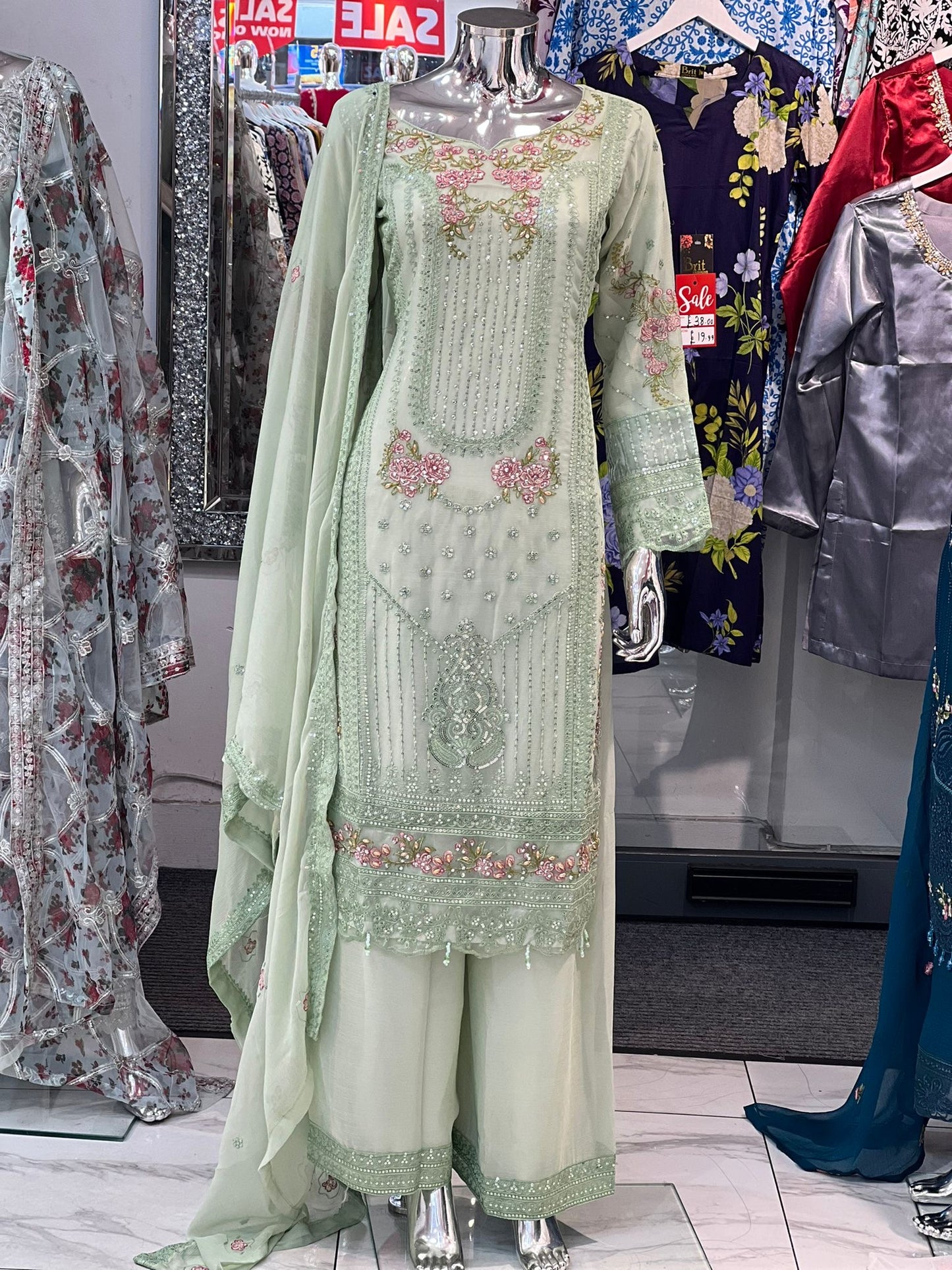 Brit 3 piece luxury chiffon_81042 Pakistani ladies suit B238