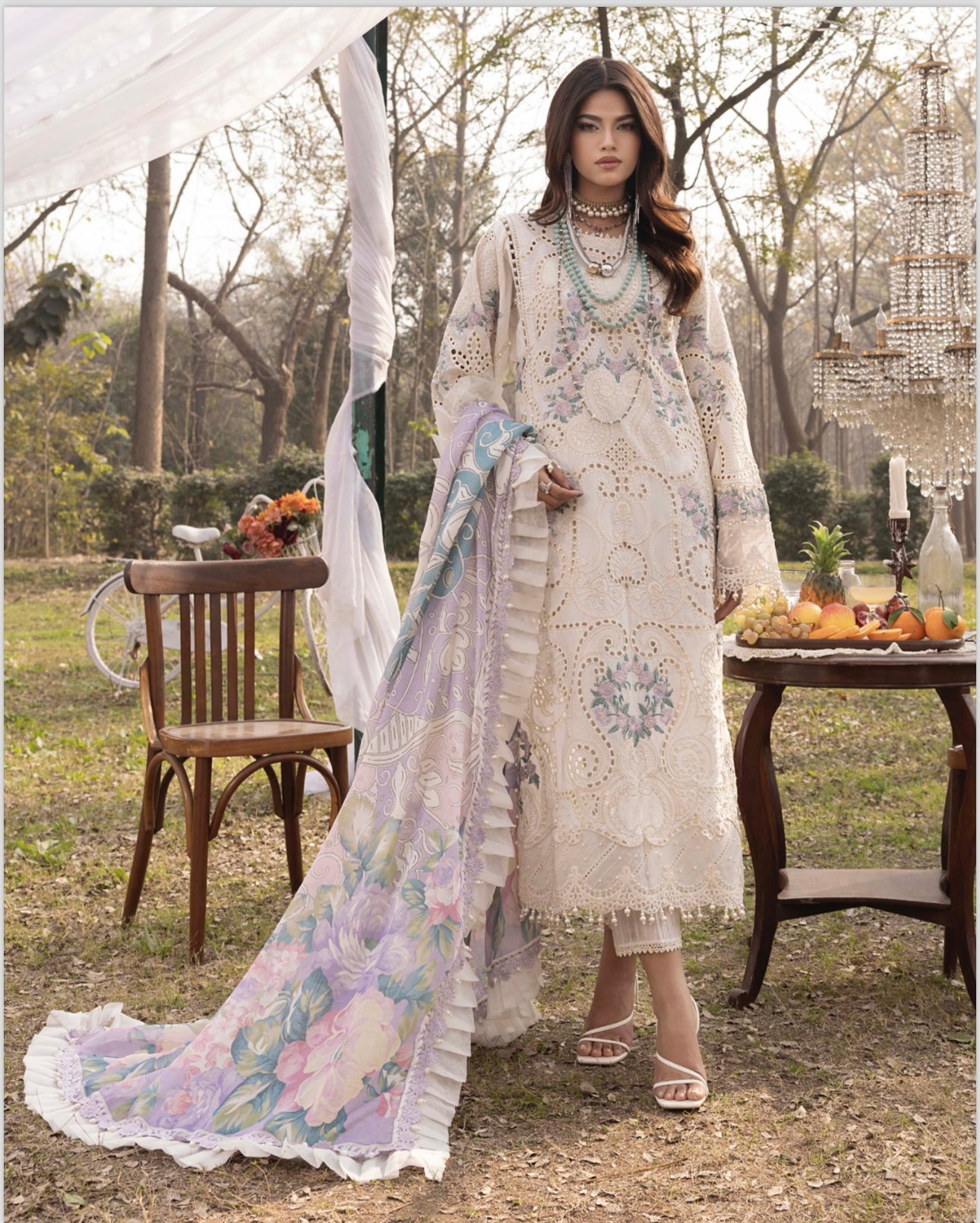 TT 3 piece embroidery lawn _81042 Pakistani ladies suit B219