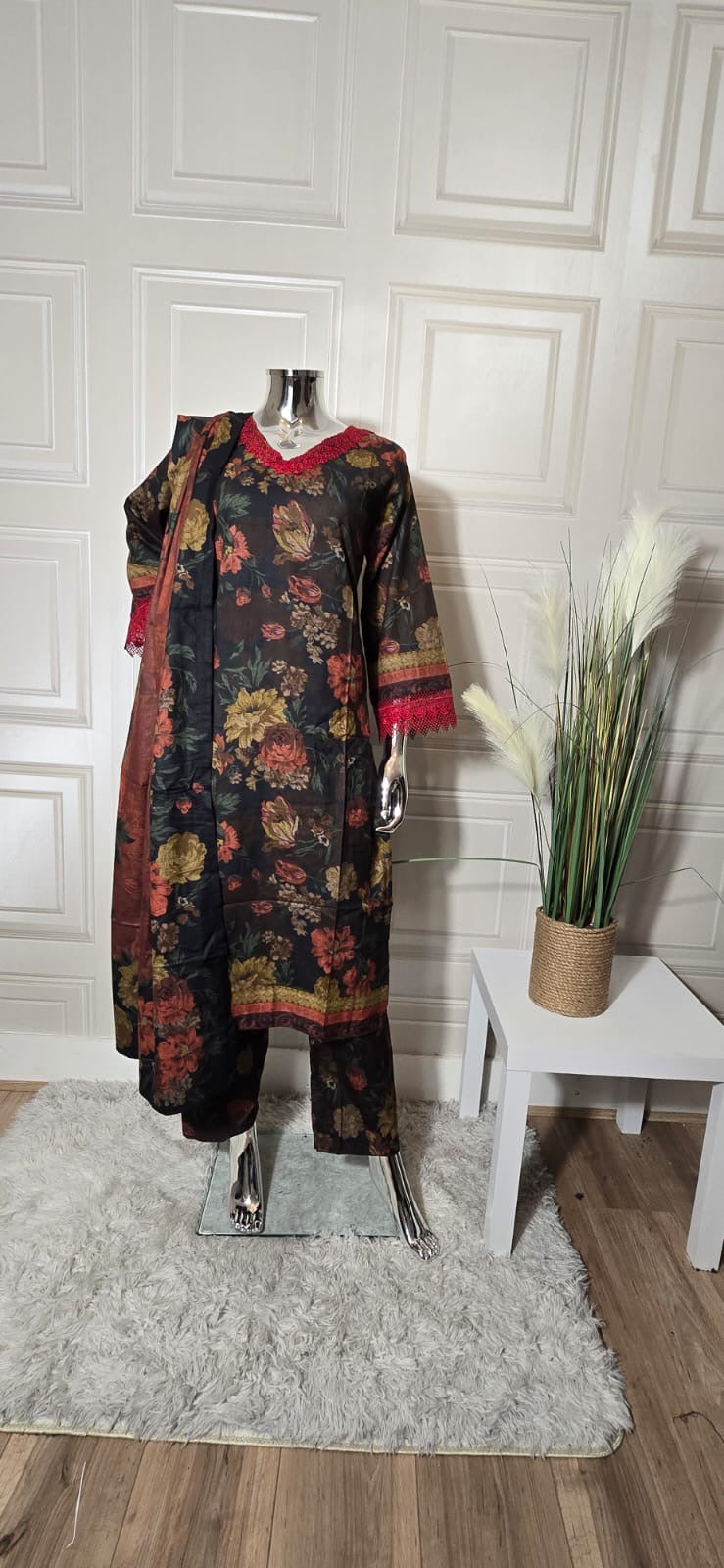 Brit Dhanak 3 piece_4035 Pakistani suits for ladies