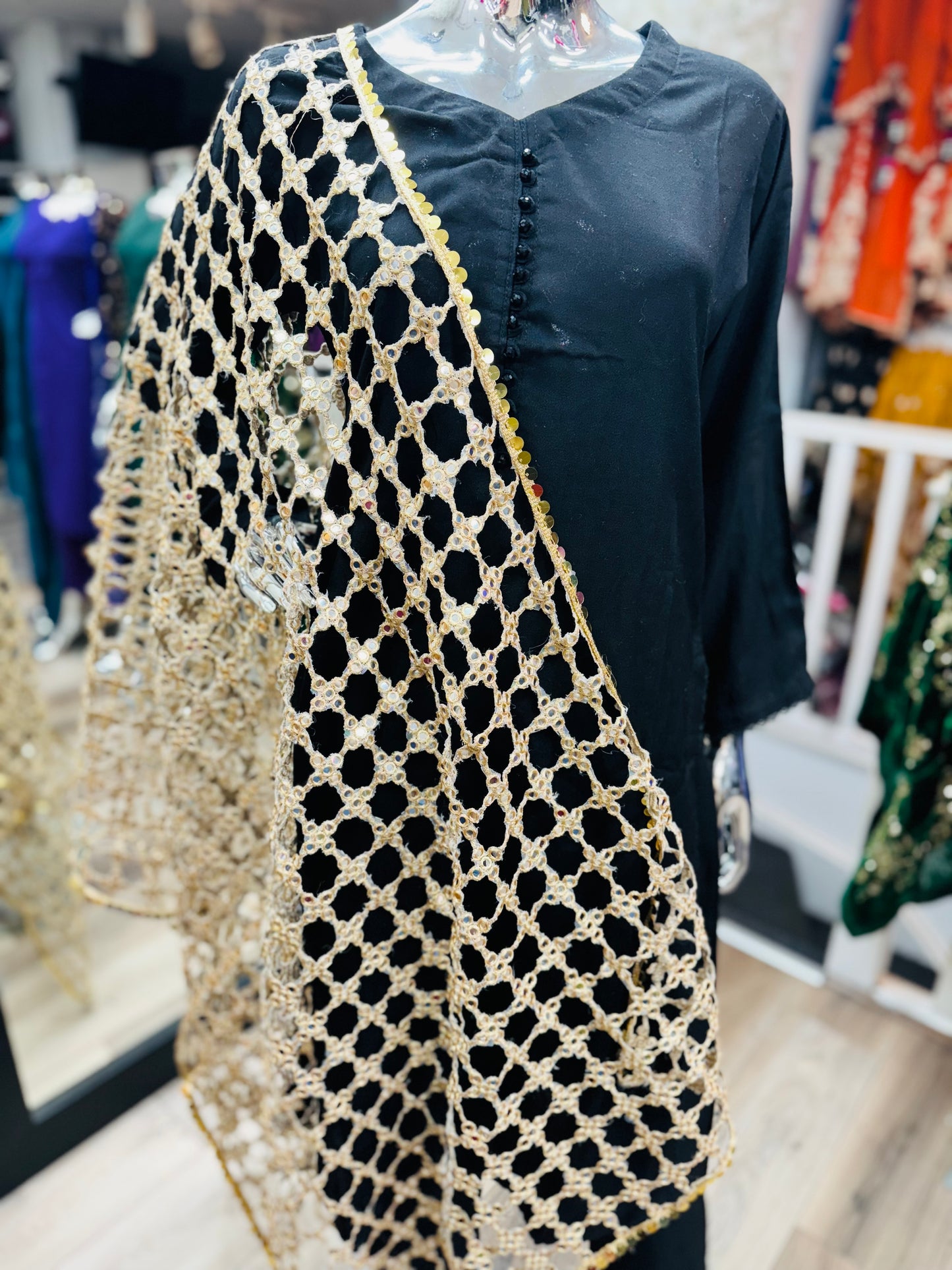 Viral sheesh dupatta_81042 Pakistani ladies suit black B279