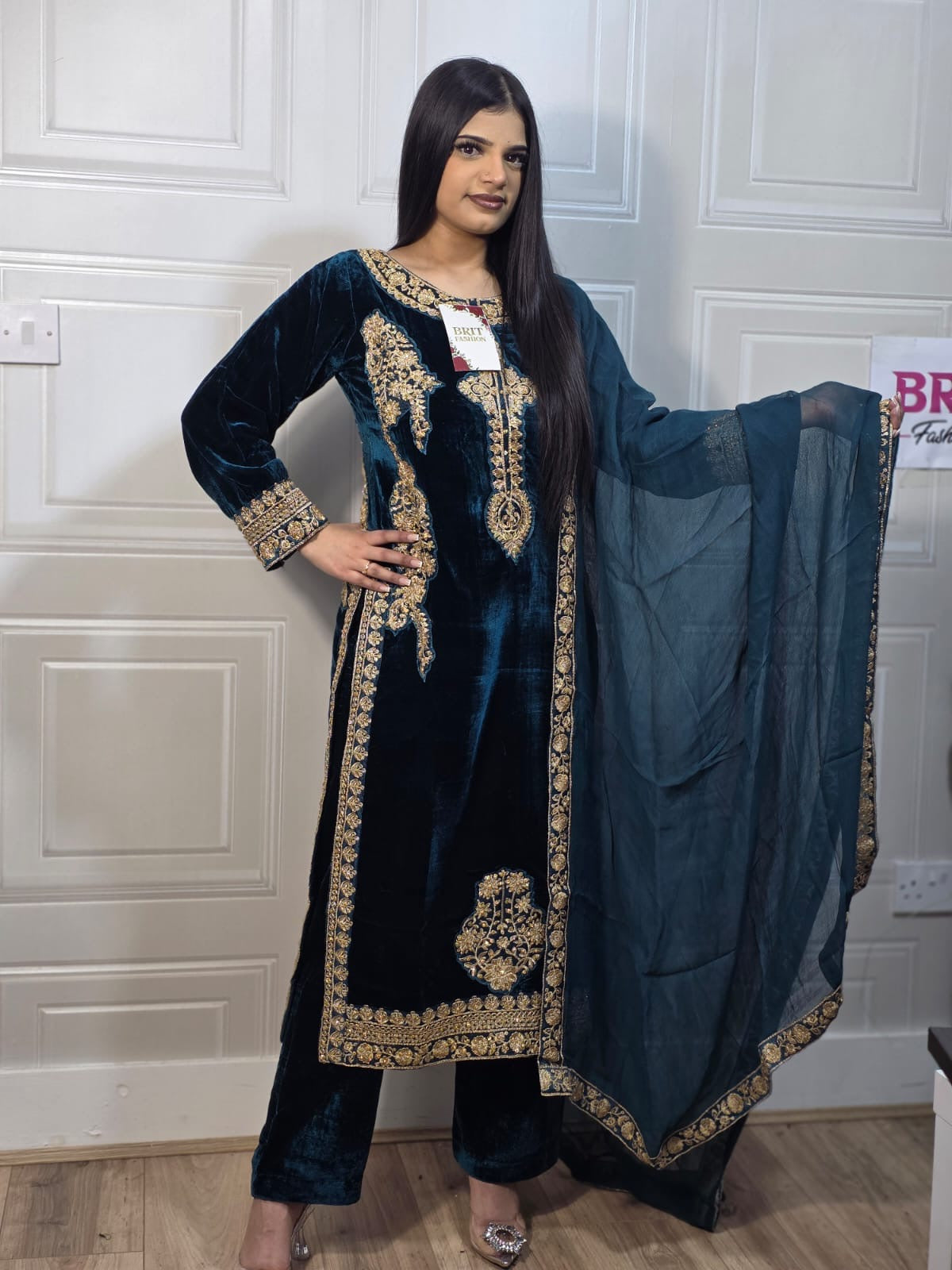 Brit 3 piece velvet_7023 ladies suit teal VB3