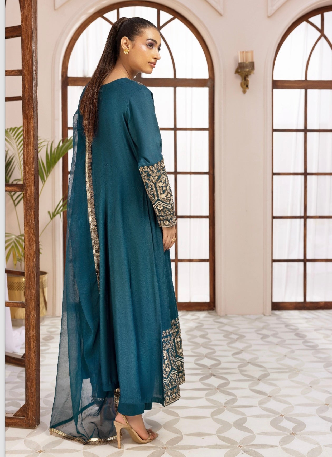 Brit 3 piece linen winter maxi Pakistani ladies suit_B308