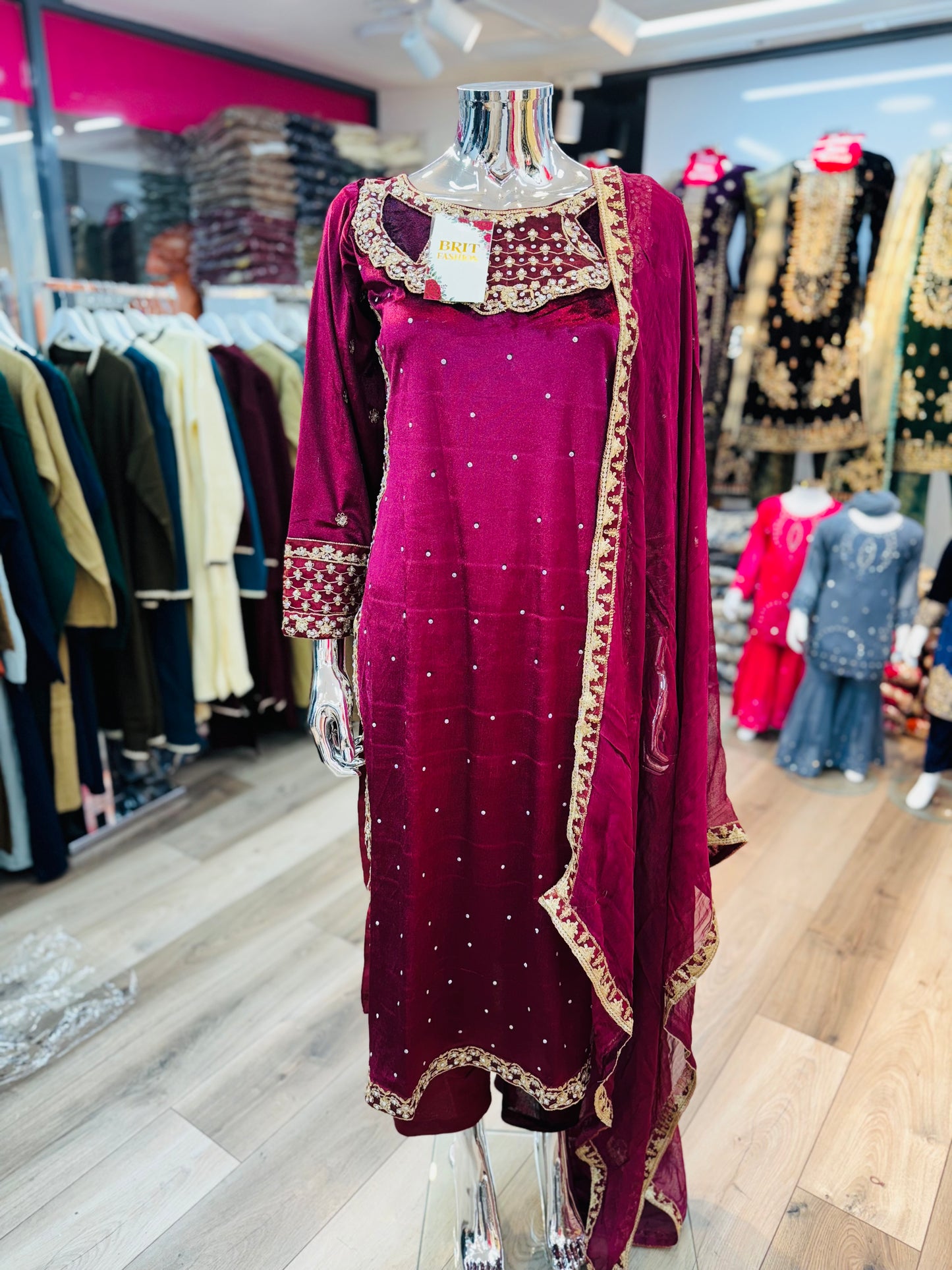 Brit 3 piece velvet_5019 Pakistani ladies suit B3