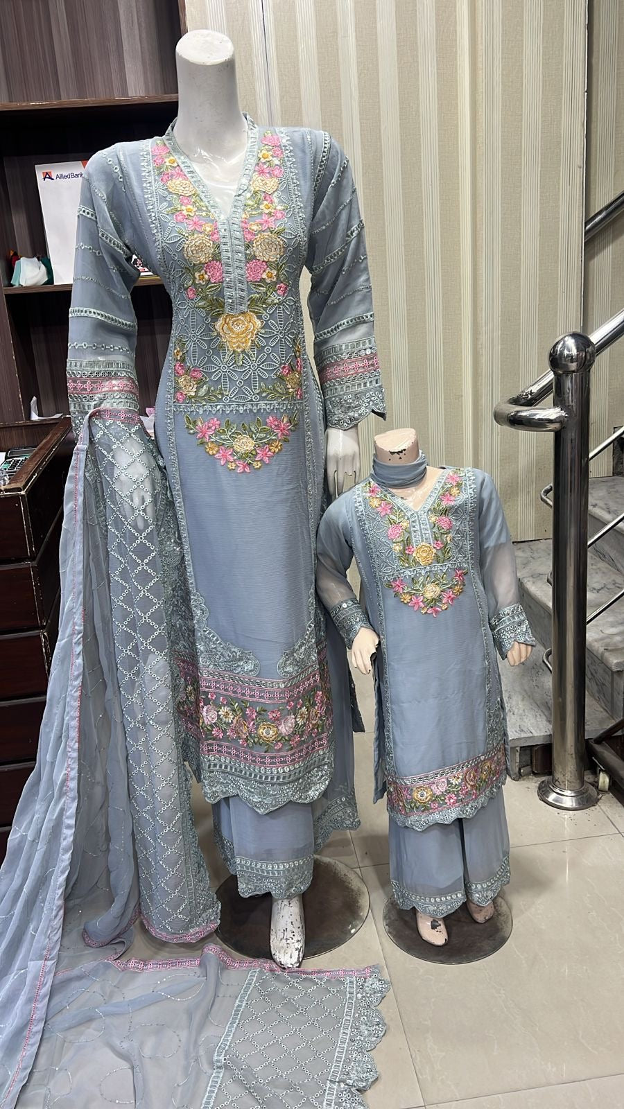 Brit Mother and Daughter 3 piece Chiffon_81046 B179