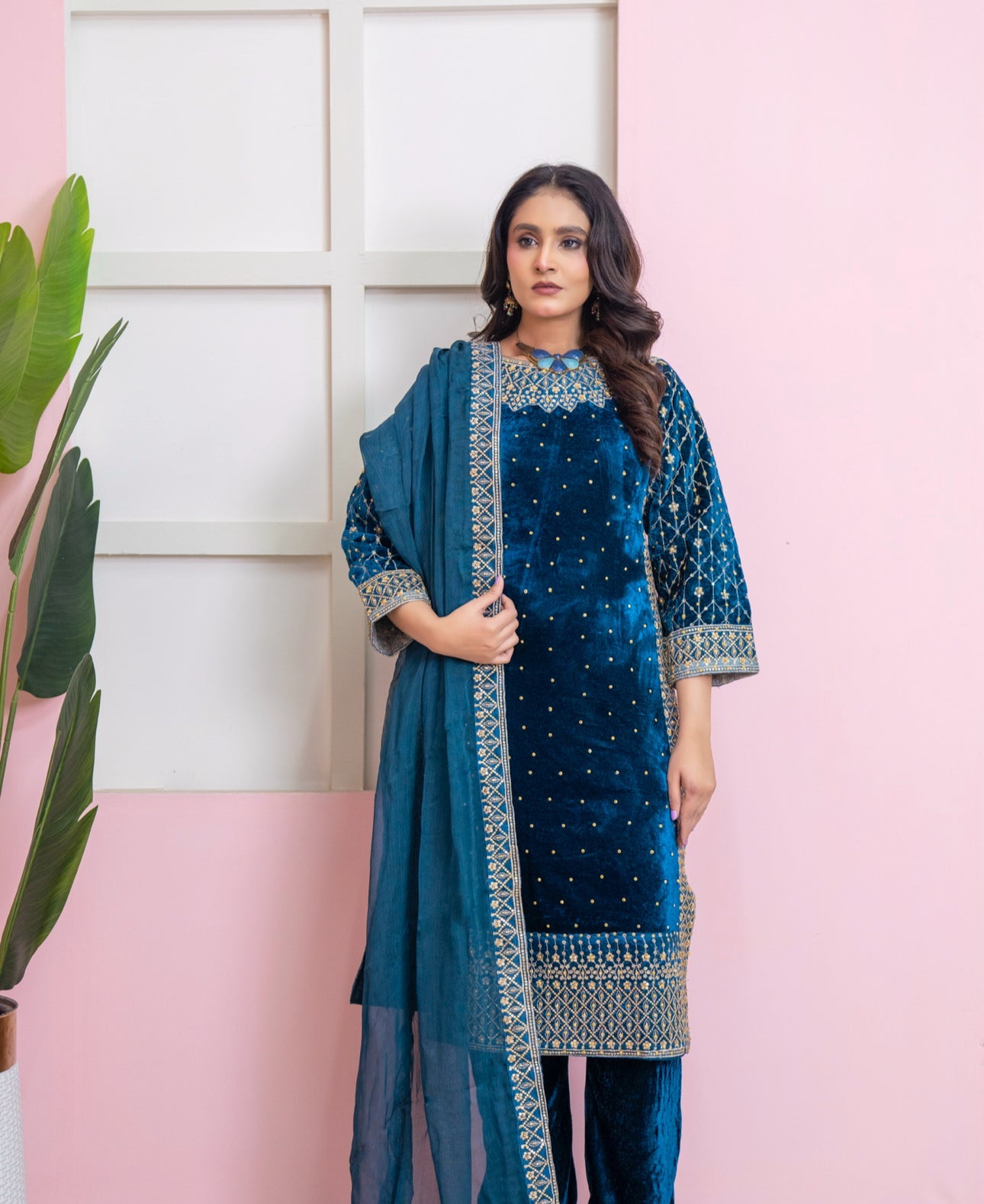 Brit 3 piece luxury VALVET Pakistani ladies Winter collection suit B401