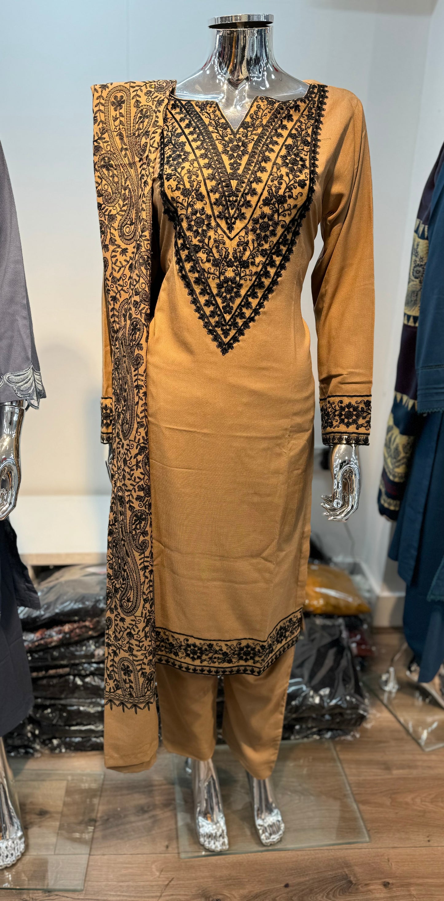 Brit 3 piece Dhanak_6021 Pakistani ladies suit BN2
