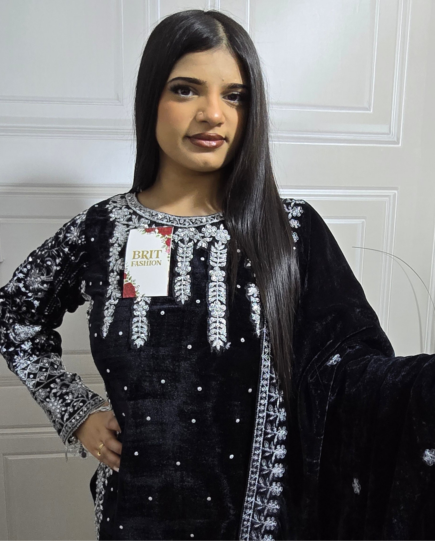 Brit 3 piece velvet_7027 ladies suit with shawl black B44