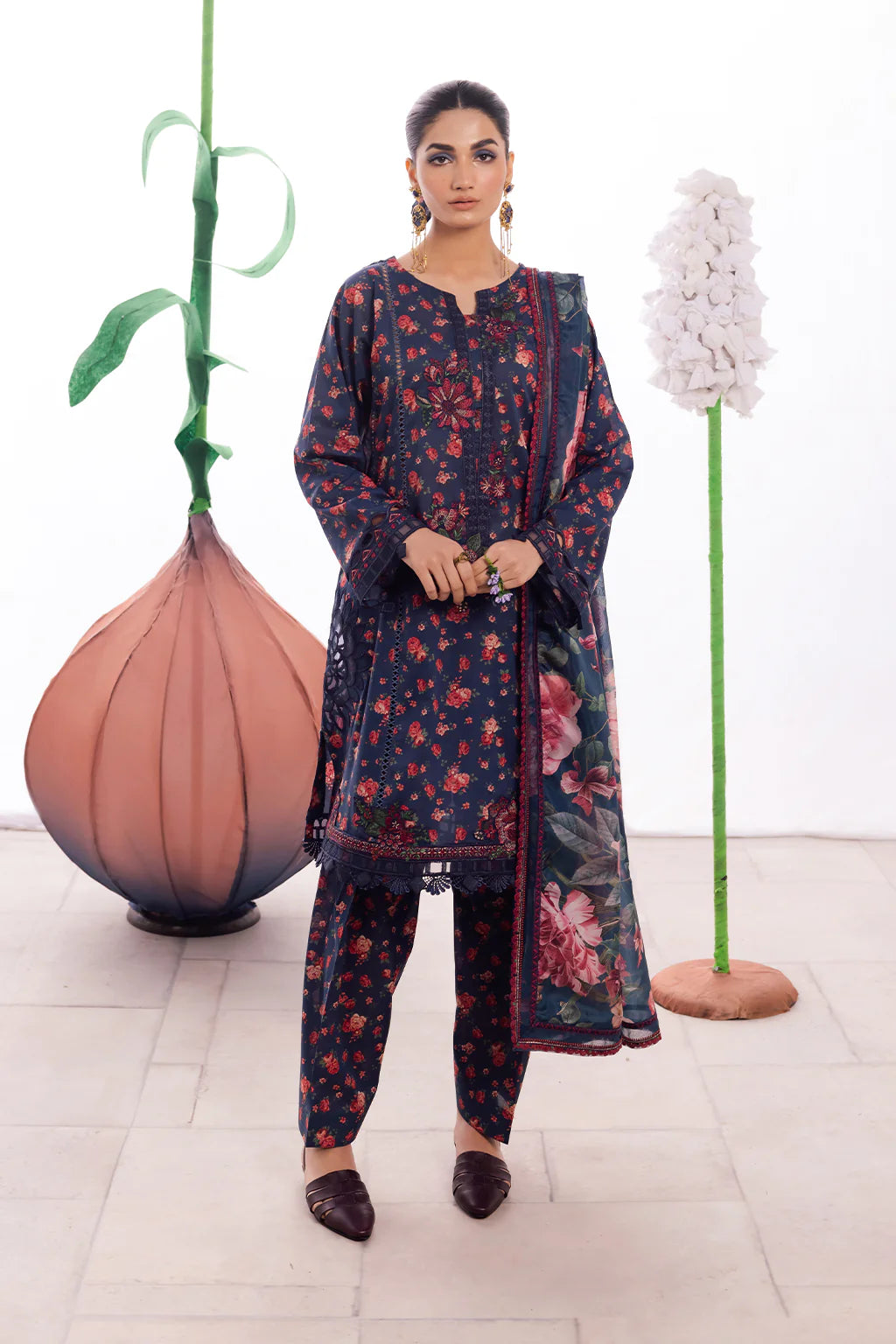 Iznik Designer_1573 Pakistani ladies suit IZ1