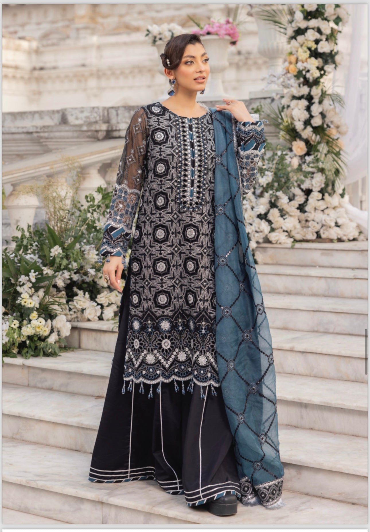 Brit 3 piece luxury wedding wear_100242 ladies suit B143