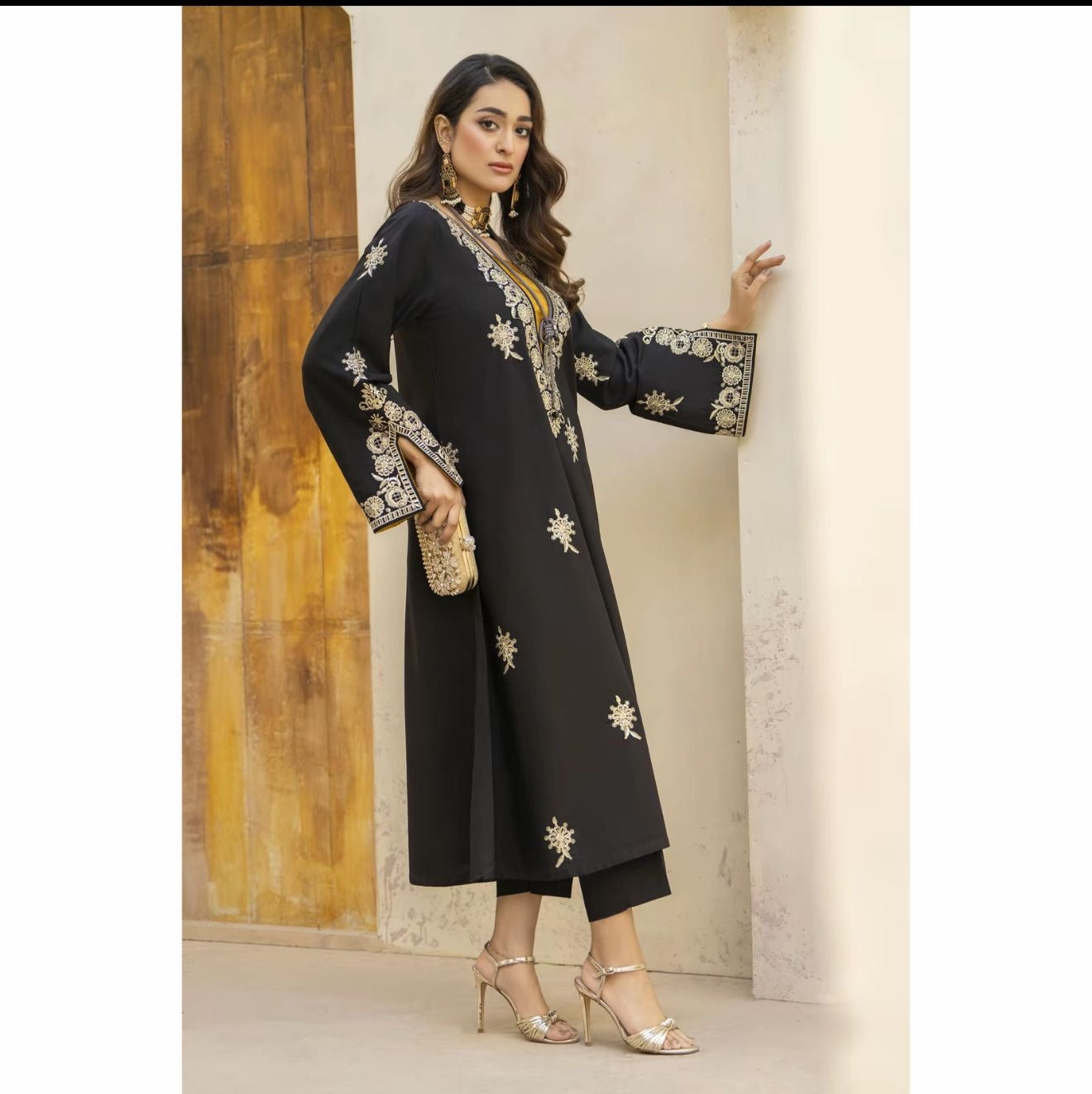 Brit 2 piece Embroidered_100262 ladies suit B148