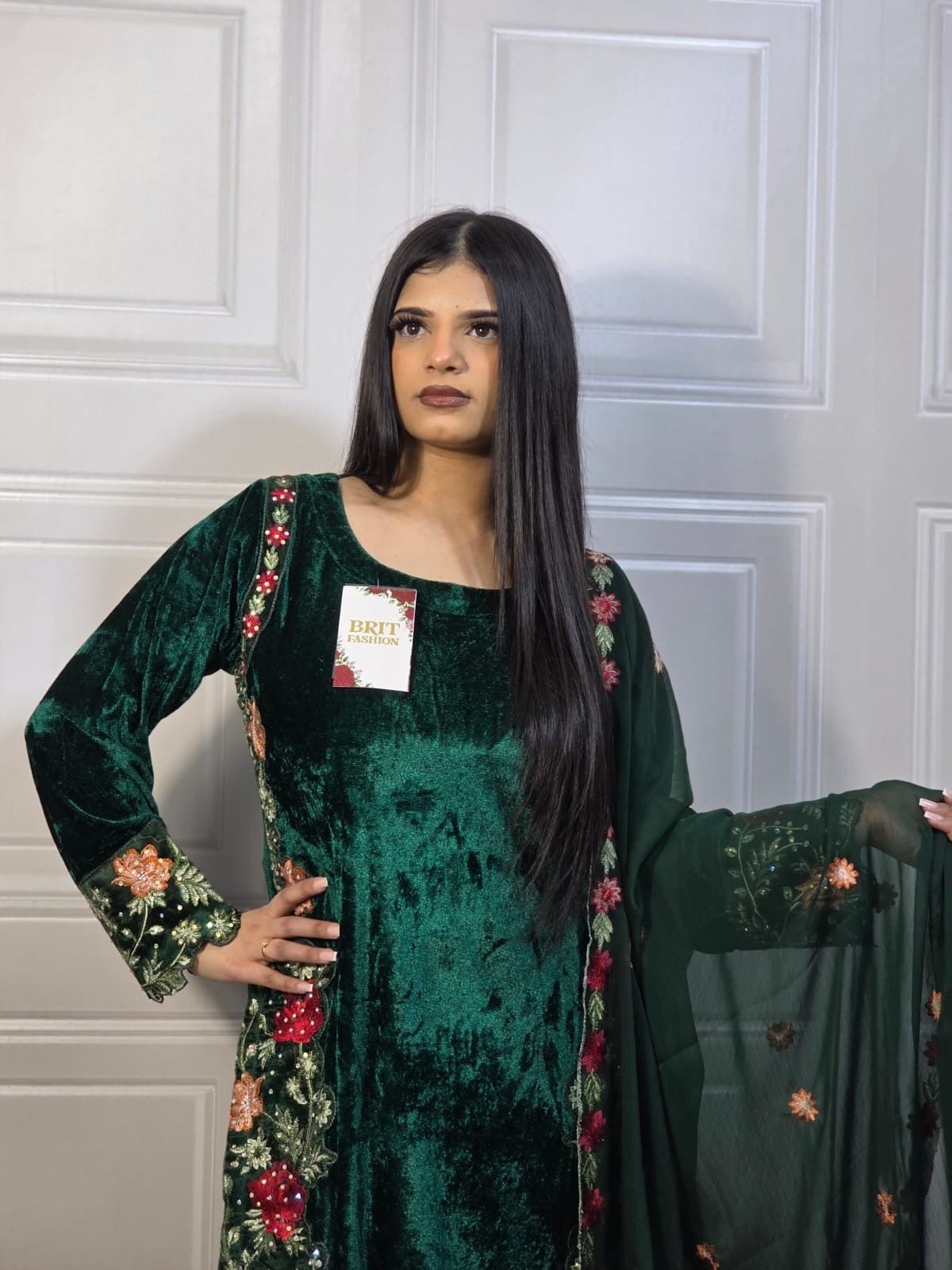 Brit 3 piece velvet_7032 ladies suit green B45