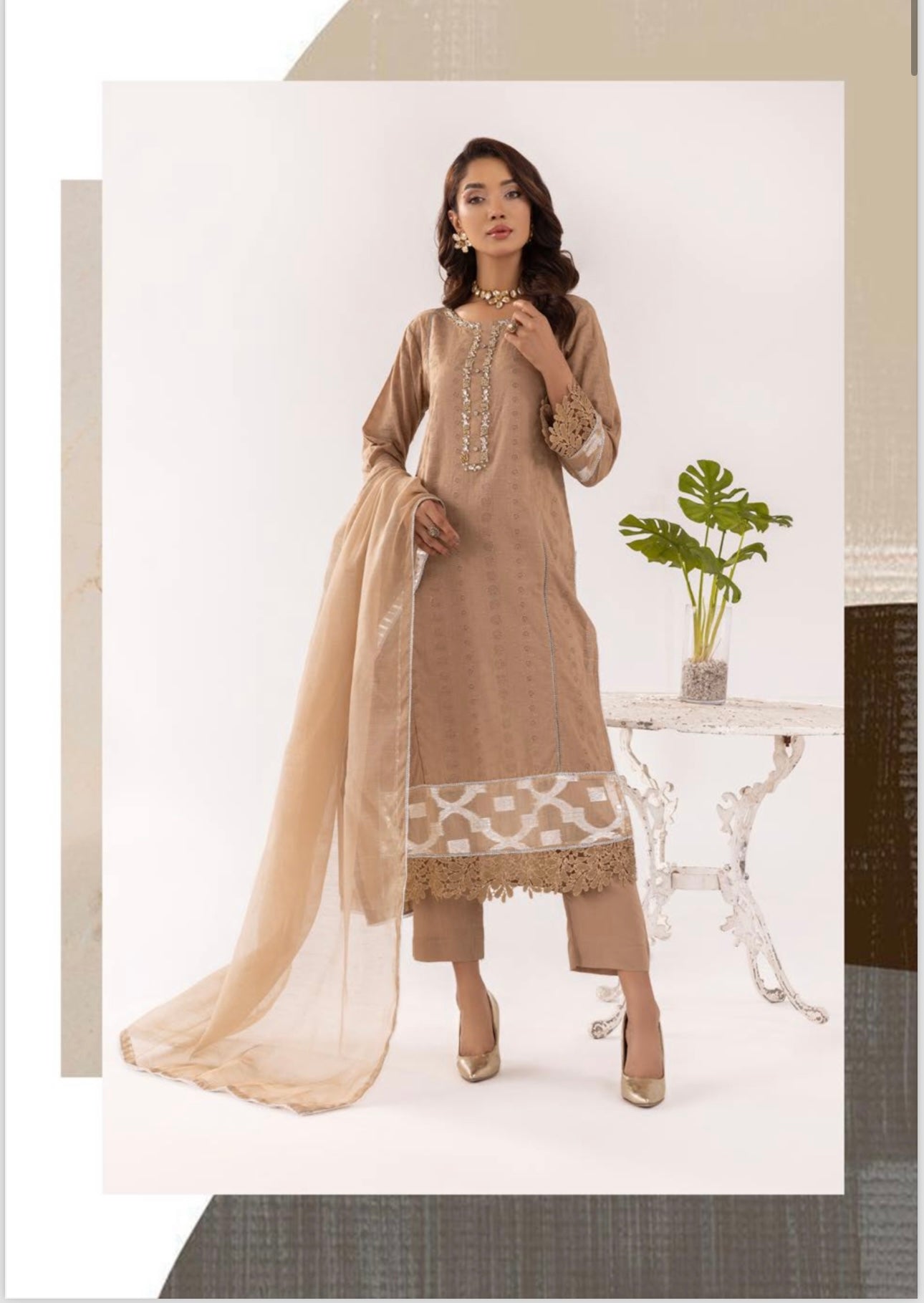 Simrans 3 piece chickenkari add work_8051 Pakistani ladies suit b68