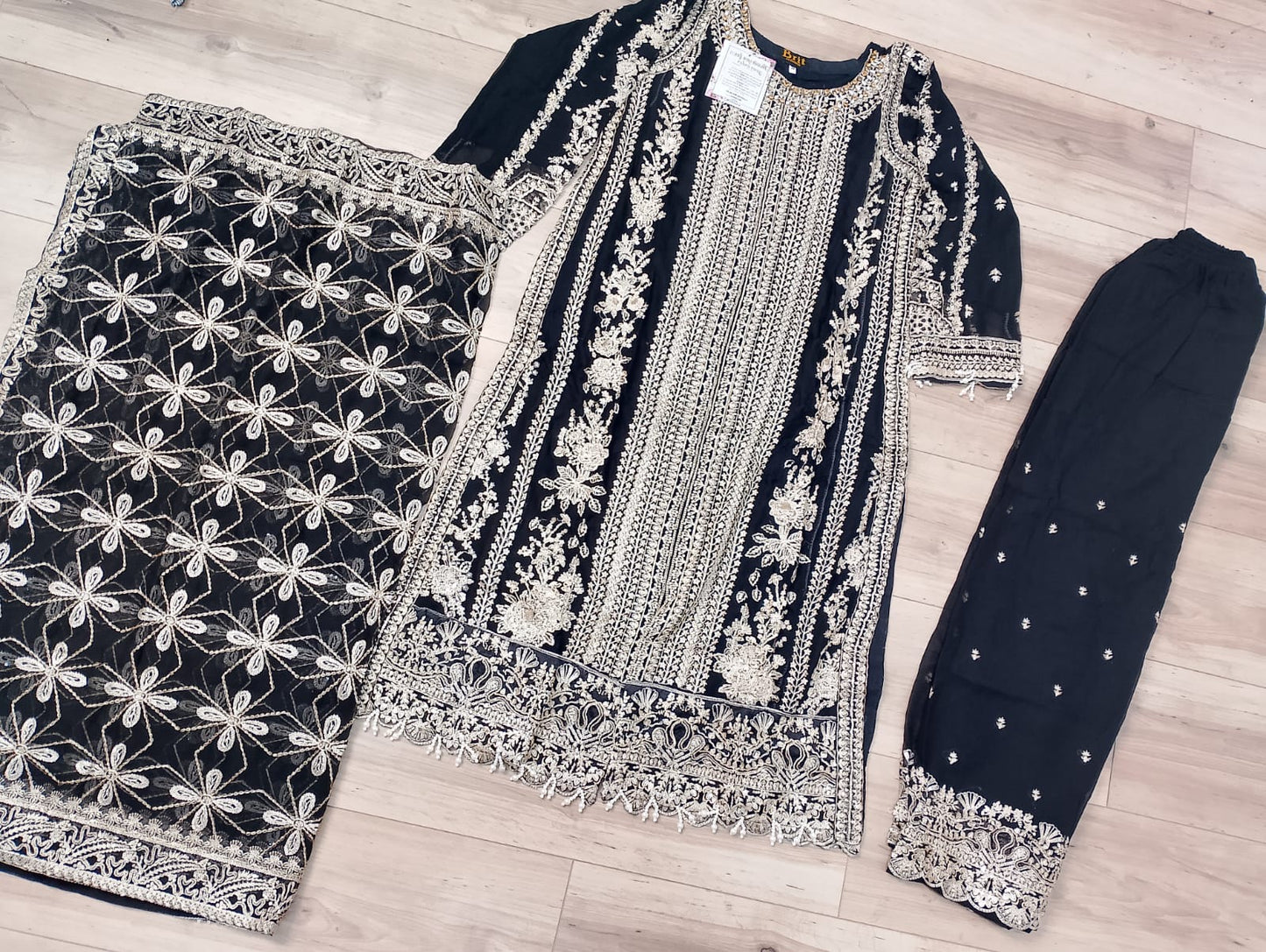 Brit 3 piece luxury chiffon_81042 Pakistani ladies suit Black B245
