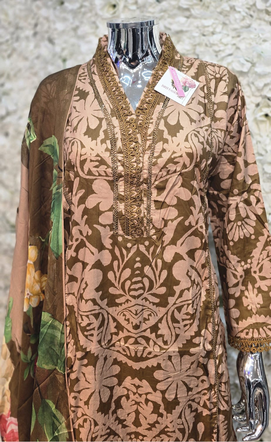 M B print 3 piece linen _7021 ladies suit BN1